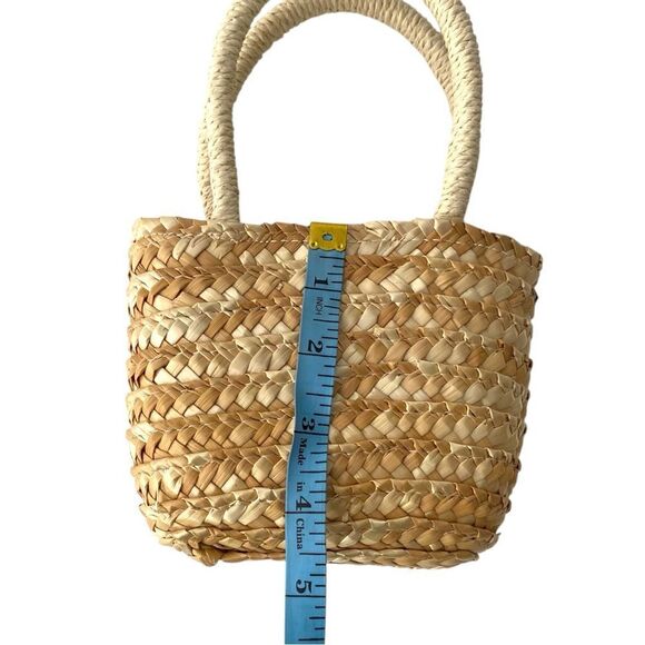 NWT Stylish Tan Woven Mini Tote Bag - Picture 8 of 9